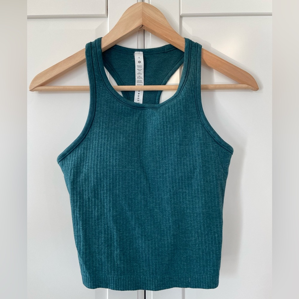 Like New Lululemon, Gorgeous Teal Ribbed Cropped Racerback Tank - Picture 6 of 8